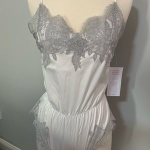 Homebodii Vera Lace Romper XS Tags attached!